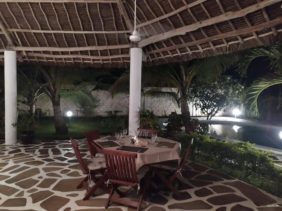 וואטאמו Twiga House Resort Piscina ☆☆☆☆☆ Pearl Beach מראה חיצוני תמונה